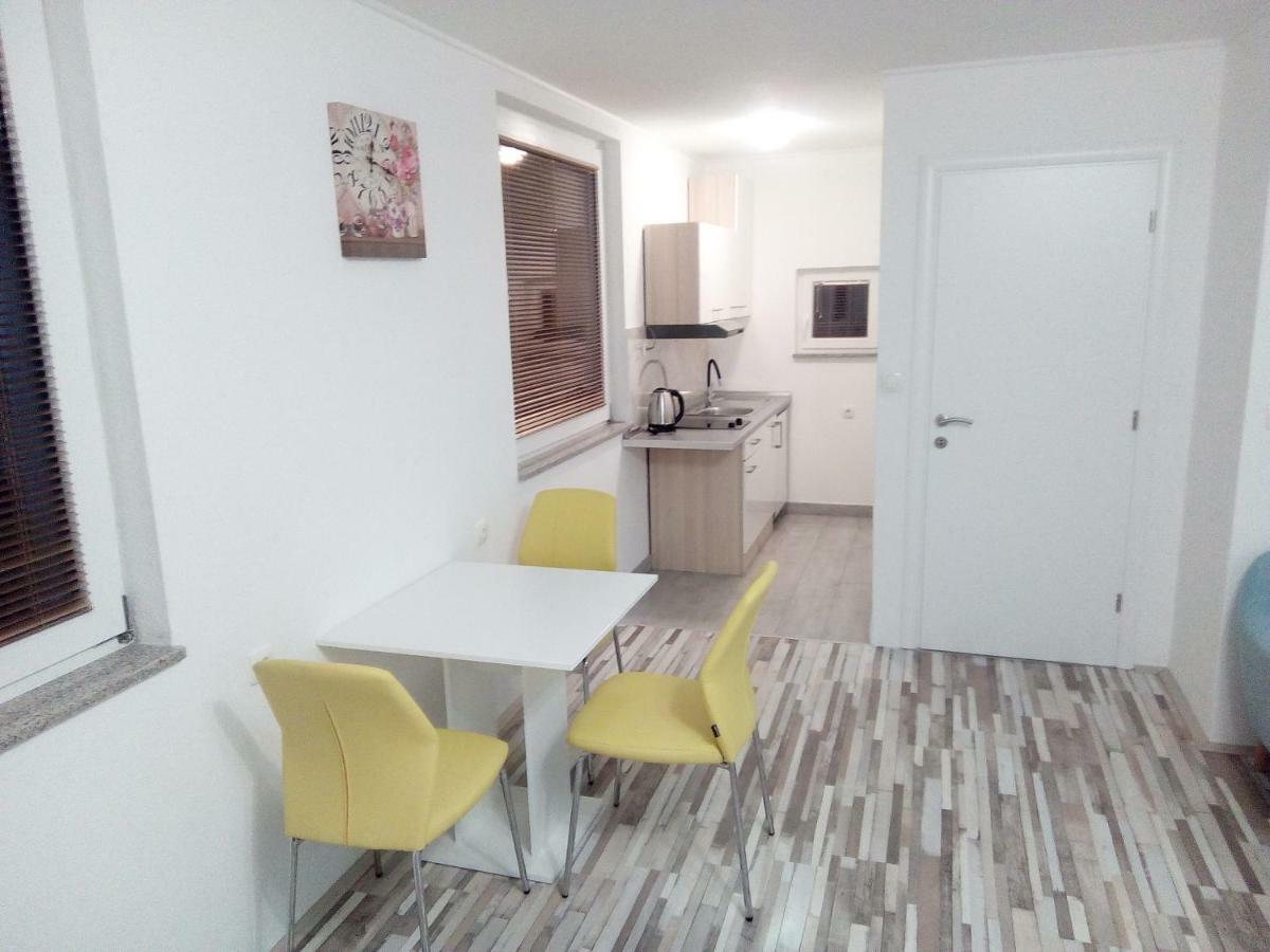 Studio Apartman Matkovic Imotski Exterior photo